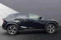 Lexus NX 300 din 2021 cu 23.560 km - oferta LEX163122 - foto 6