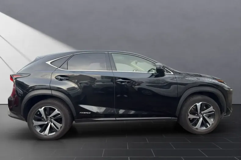 Lexus NX 300 din 2021 cu 23.560 km - oferta LEX163122 - foto 6