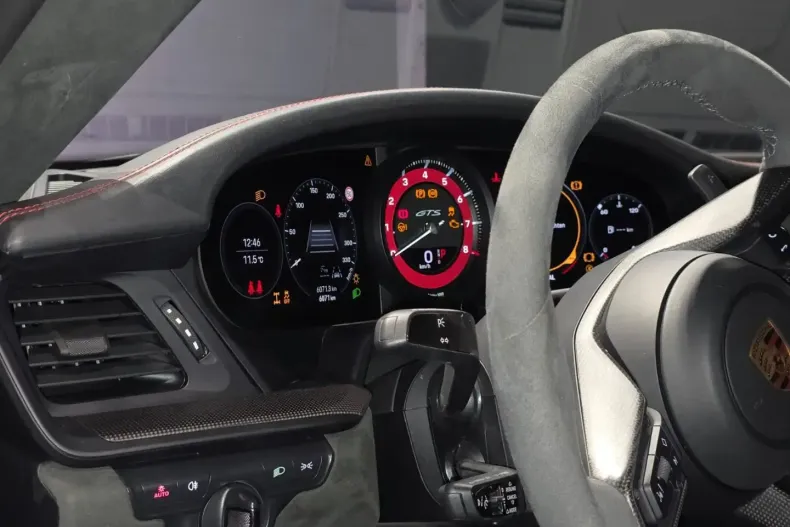 Porsche 911 din 2023 cu 6.071 km - oferta POR163129 - foto 36