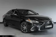 Lexus ES 300 din 2024 cu 35.693 km - oferta LEX163134 - foto 3