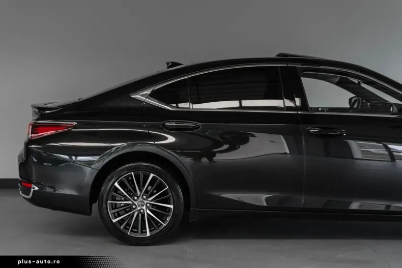 Lexus ES 300 din 2024 cu 35.693 km - oferta LEX163134 - foto 44