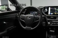 Lexus ES 300 din 2024 cu 29.418 km - oferta LEX163136 - foto 1