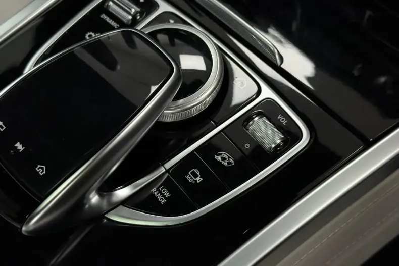 Mercedes-Benz G 63 AMG din 2024 cu 17.000 km - oferta MER163138 - foto 37