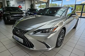 Lexus ES 300 din 2024 - oferta LEX163139