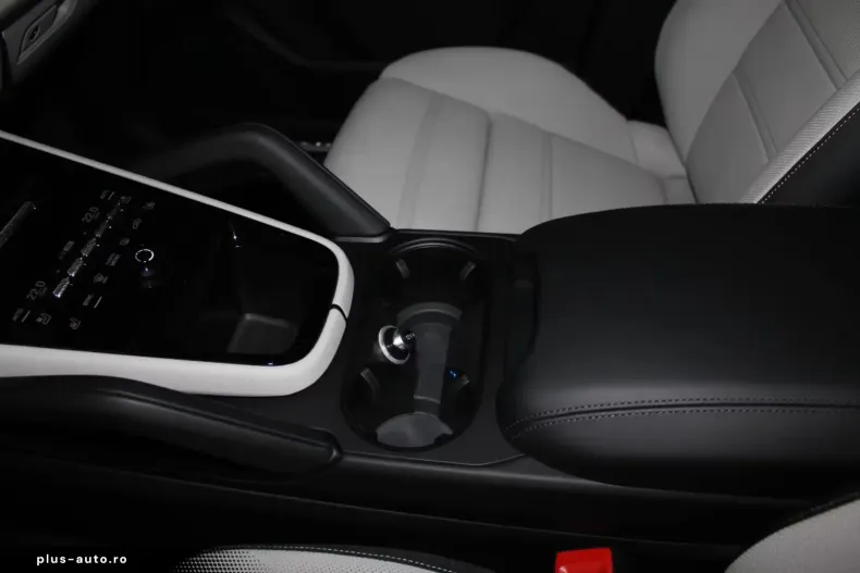 Porsche Cayenne din 2025 cu 20 km - oferta POR163144 - foto 19