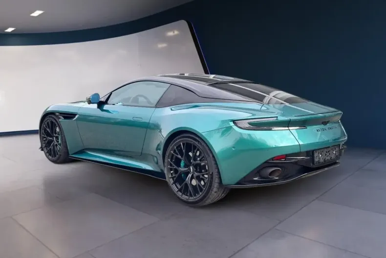 Aston Martin DB12 din 2024 cu 7.294 km - oferta AST163148 - foto 4