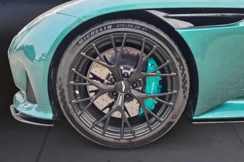 Aston Martin DB12 din 2024 cu 7.294 km - oferta AST163148 - foto 7