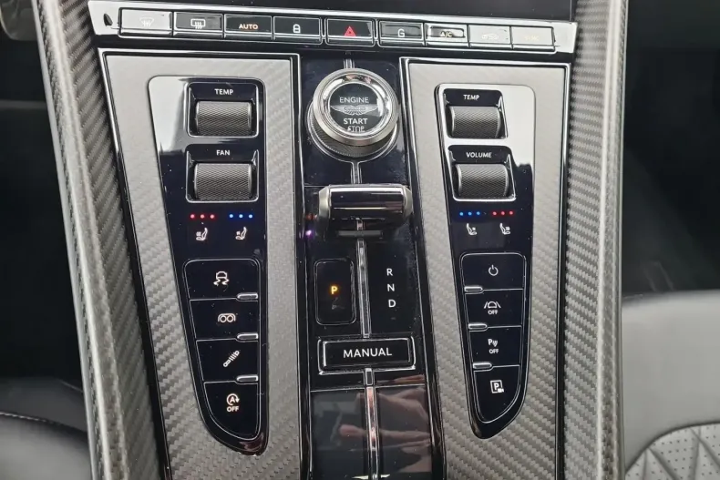 Aston Martin DB12 din 2024 cu 7.294 km - oferta AST163148 - foto 25