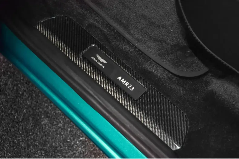 Aston Martin DBX din 2024 cu 11.490 km - oferta AST163150 - foto 12