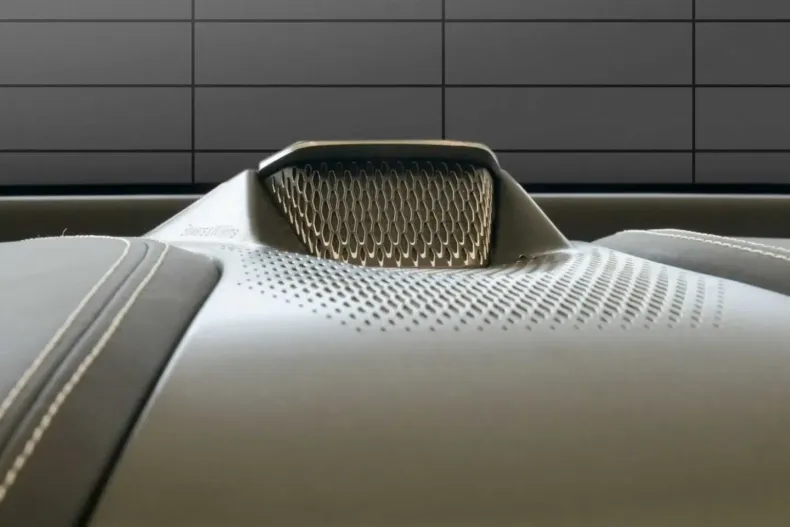 Aston Martin DBX din 2024 cu 6.490 km - oferta AST163151 - foto 21