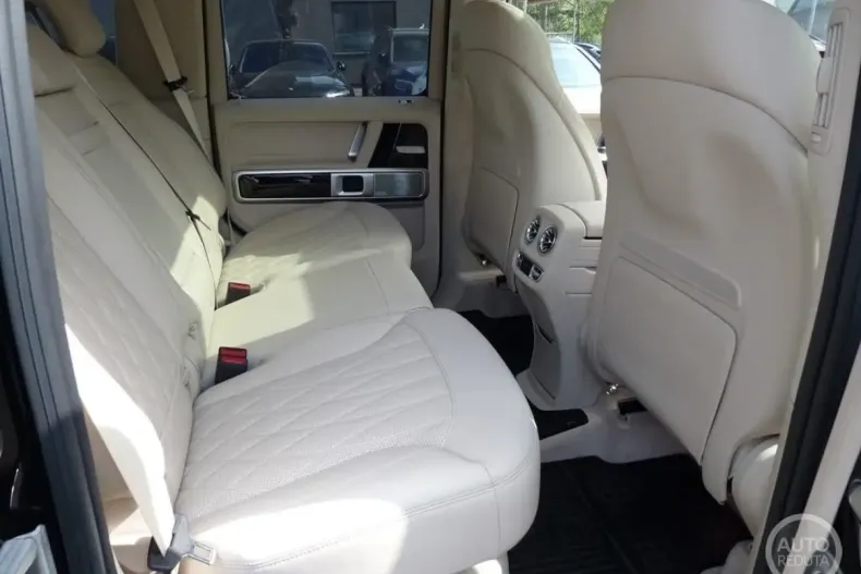 Mercedes-Benz G 400 din 2021 cu 7.100 km - oferta MER163155 - foto 13