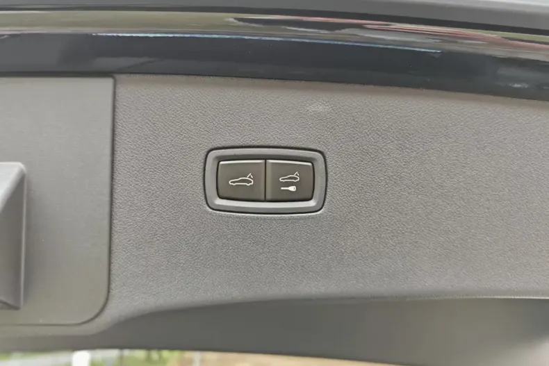 Porsche Cayenne din 2025 cu 50 km - oferta POR163157 - foto 6