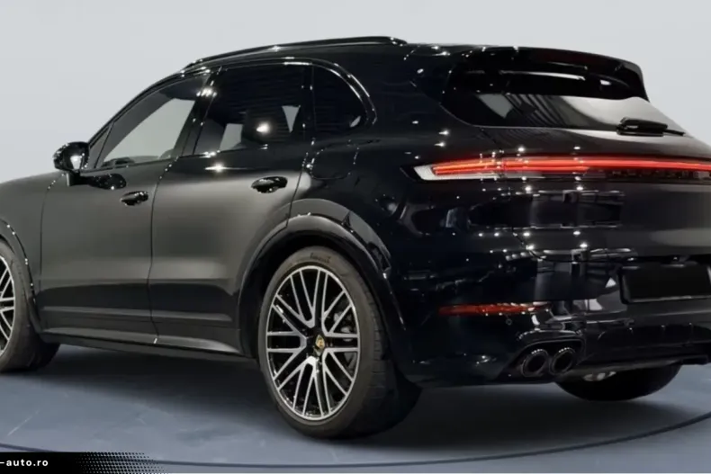 Porsche Cayenne din 2024 cu 62.400 km - oferta POR163161 - foto 6