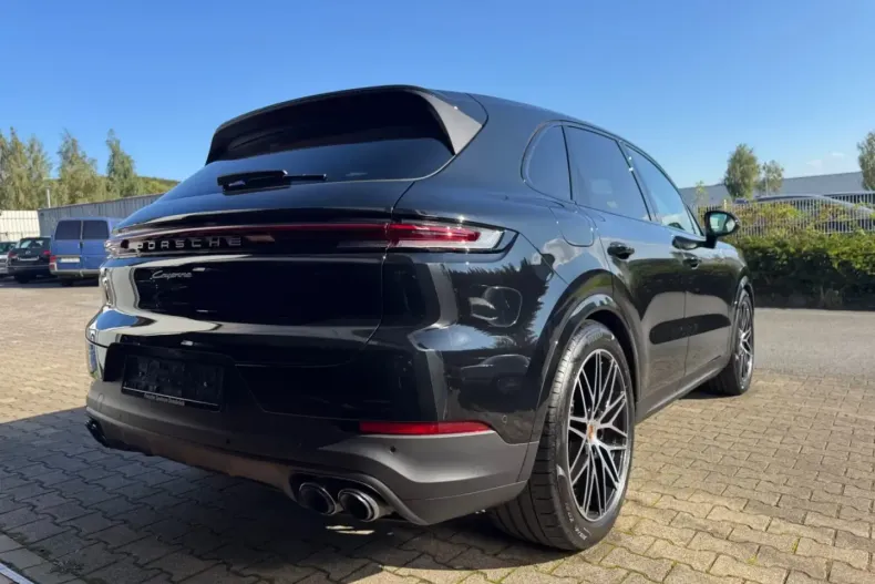 Porsche Cayenne din 2025 cu 4.800 km - oferta POR163162 - foto 3