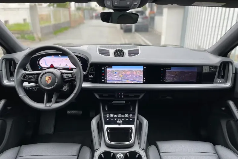 Porsche Cayenne din 2025 cu 6.000 km - oferta POR163172 - foto 17