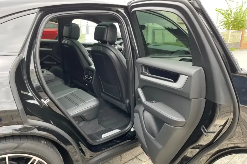 Porsche Cayenne din 2025 cu 6.000 km - oferta POR163172 - foto 24