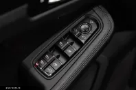 Porsche Macan din 2024 cu 30.658 km - oferta POR163173 - foto 20