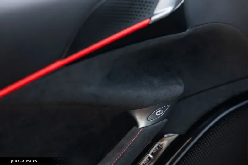 Ferrari Roma din 2024 cu 4.600 km - oferta FER163178 - foto 16