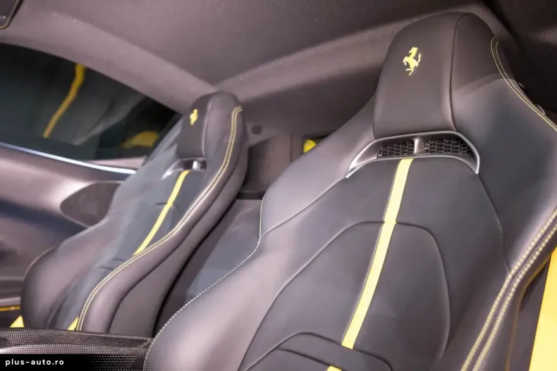 Ferrari SF90 din 2024 cu 2.500 km - oferta FER163179 - foto 11