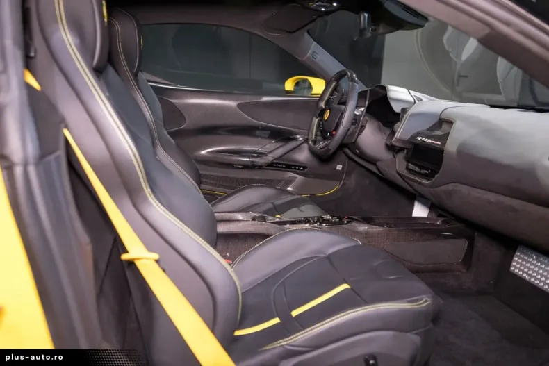 Ferrari SF90 din 2024 cu 2.500 km - oferta FER163179 - foto 15