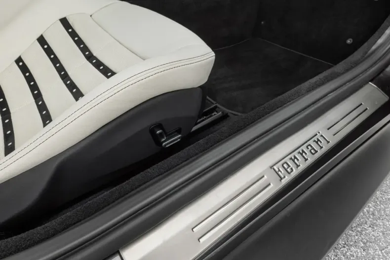 Ferrari Roma din 2024 cu 7.500 km - oferta FER163180 - foto 22