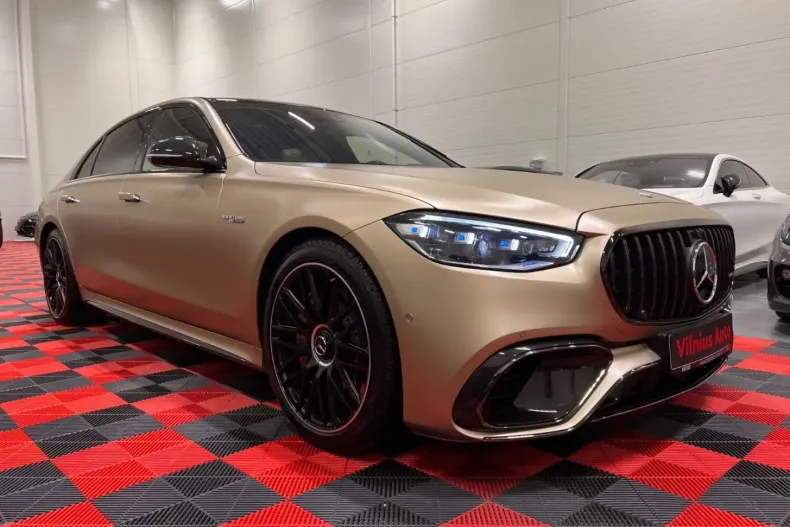 Mercedes-Benz S 63 AMG din 2024 cu 10.740 km - oferta MER163181 - foto 3
