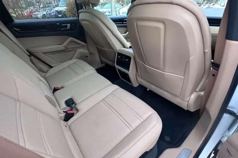 Porsche Cayenne din 2022 cu 52.868 km - oferta POR163191 - foto 12