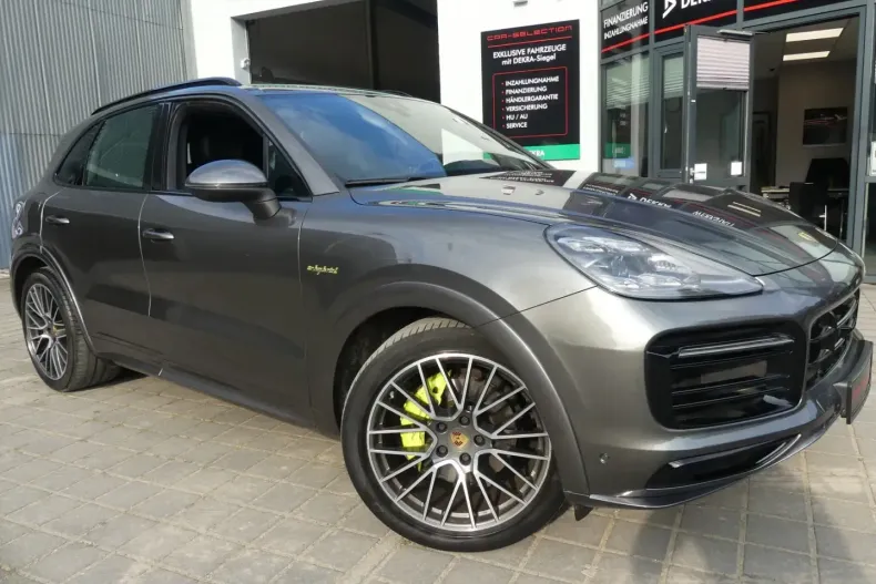 Porsche Cayenne din 2021 cu 75.340 km - oferta POR163196 - foto 1