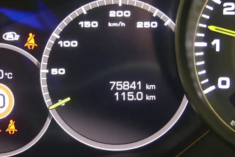 Porsche Cayenne din 2021 cu 75.340 km - oferta POR163196 - foto 31