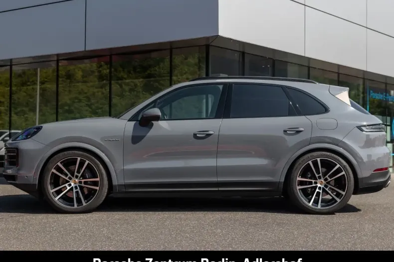 Porsche Cayenne din 2023 cu 29.550 km - oferta POR163212 - foto 2