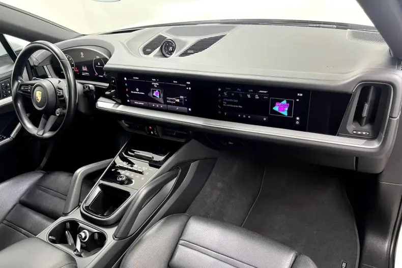 Porsche Cayenne din 2023 cu 69.900 km - oferta POR163216 - foto 13