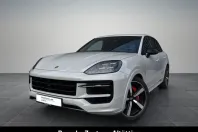 Porsche Cayenne din 2023 cu 68.100 km - oferta POR163218 - foto 1