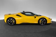 Ferrari SF90 din 2022 cu 7.300 km - oferta FER163235 - foto 5