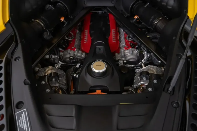 Ferrari SF90 din 2022 cu 7.300 km - oferta FER163235 - foto 20