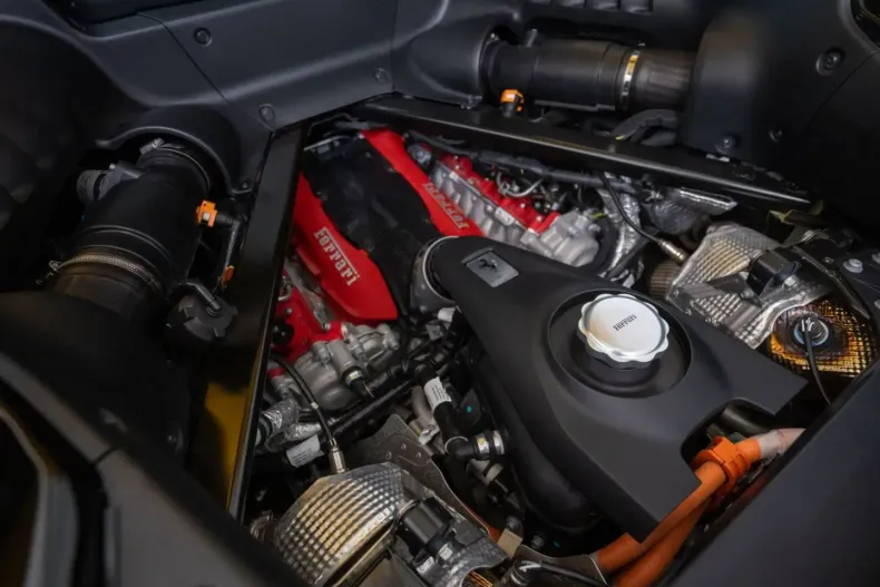 Ferrari SF90 din 2022 cu 7.300 km - oferta FER163235 - foto 21