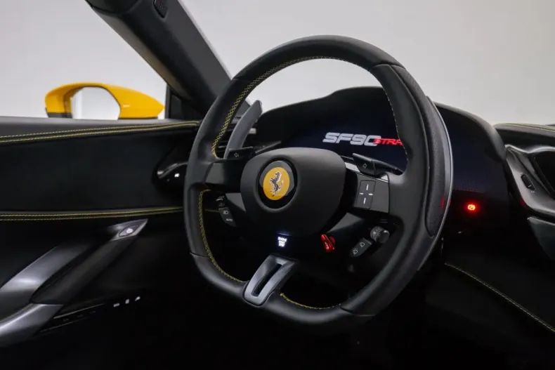 Ferrari SF90 din 2022 cu 7.300 km - oferta FER163235 - foto 34