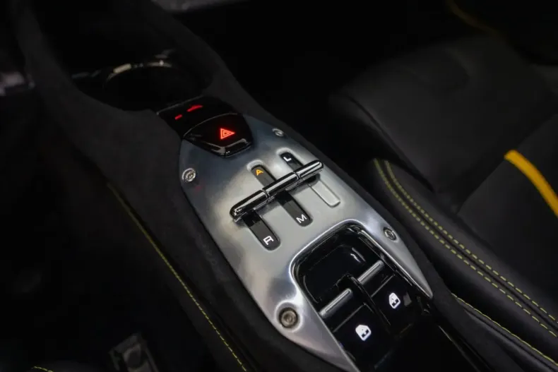 Ferrari SF90 din 2022 cu 7.300 km - oferta FER163235 - foto 42