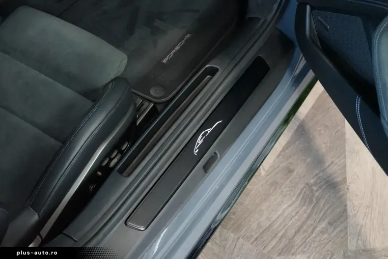 Porsche 911 din 2025 cu 5.338 km - oferta POR163241 - foto 20