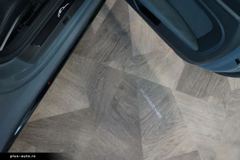 Porsche 911 din 2025 cu 5.338 km - oferta POR163241 - foto 21