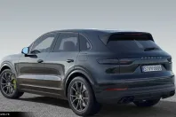 Porsche Cayenne din 2023 cu 20.000 km - oferta POR163243 - foto 3