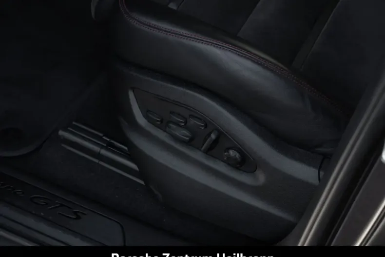 Porsche Cayenne din 2022 cu 50.150 km - oferta POR163246 - foto 17