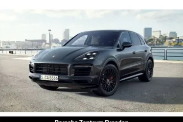 Porsche Cayenne din 2023 - oferta POR163247