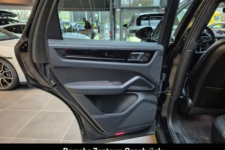 Porsche Cayenne din 2022 cu 34.000 km - oferta POR163250 - foto 28