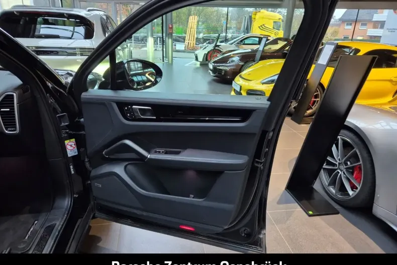 Porsche Cayenne din 2022 cu 34.000 km - oferta POR163250 - foto 37