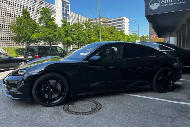 Porsche Taycan din 2020 cu 121.000 km - oferta POR163252 - foto 7