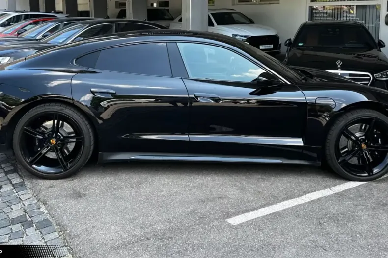 Porsche Taycan din 2020 cu 121.000 km - oferta POR163252 - foto 12