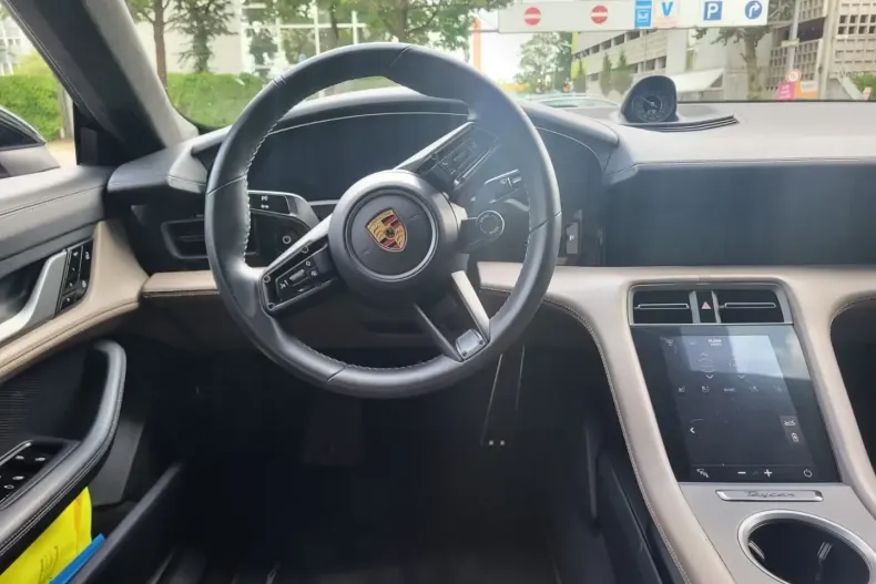 Porsche Taycan din 2020 cu 121.000 km - oferta POR163252 - foto 15