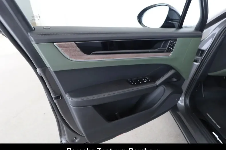 Porsche Cayenne din 2024 cu 54.900 km - oferta POR163254 - foto 21