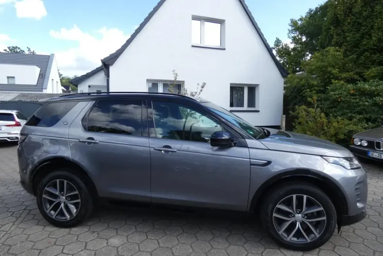 Land Rover Discovery Sport din 2024 cu 49.800 km - oferta LAN163256 - foto 4