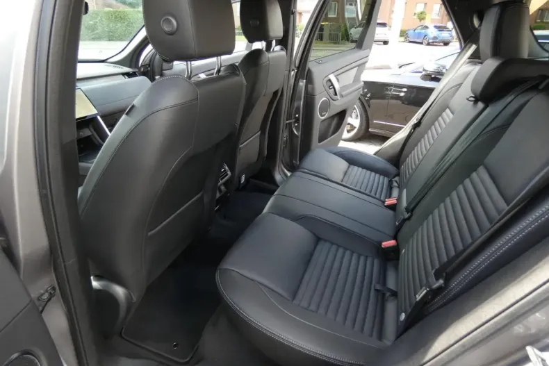 Land Rover Discovery Sport din 2024 cu 49.800 km - oferta LAN163256 - foto 25